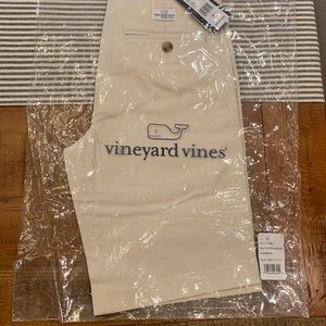 NWT Boys Vineyard Vines Shorts size 14…